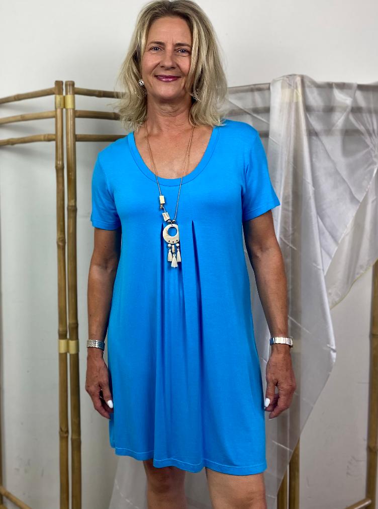 Kleid mit Fältchen