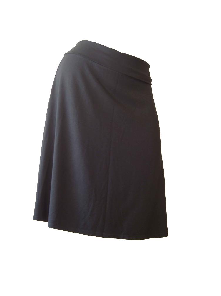 Jupe Pantalone court avec une ceinture large